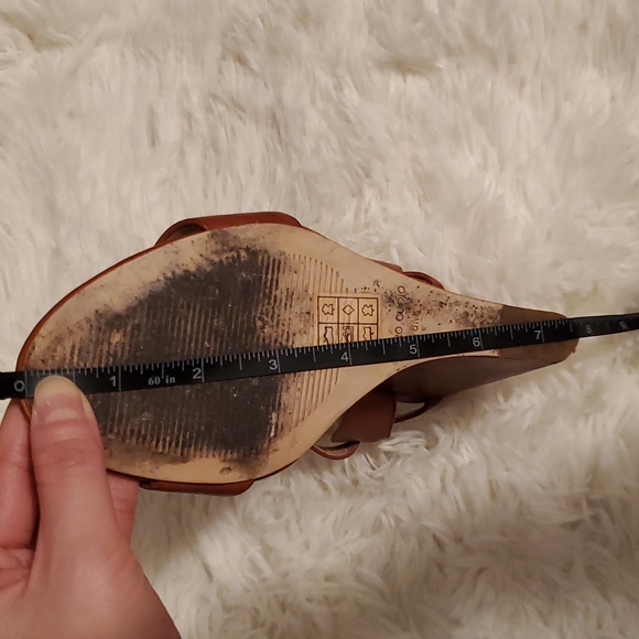 BCBGMazAzria Lennox Leather Wedge Sandals - Picture 9 of 9